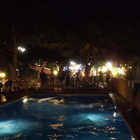 מלון Lido Europa ריצ'יונה